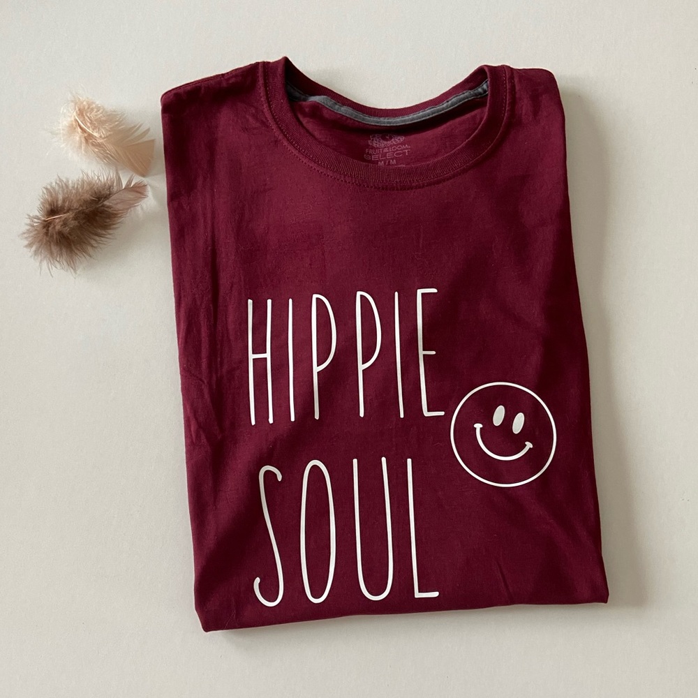 4/$15 NEW! Custom Made Hippie Soul T-shirt 🆕